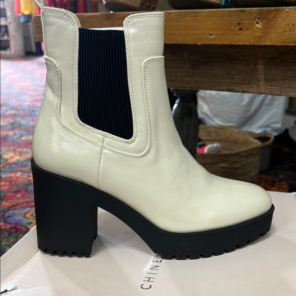 Chinese Laundry Shoes - Chinese Laundry White and Black Chunky Heel Chelsea Boots